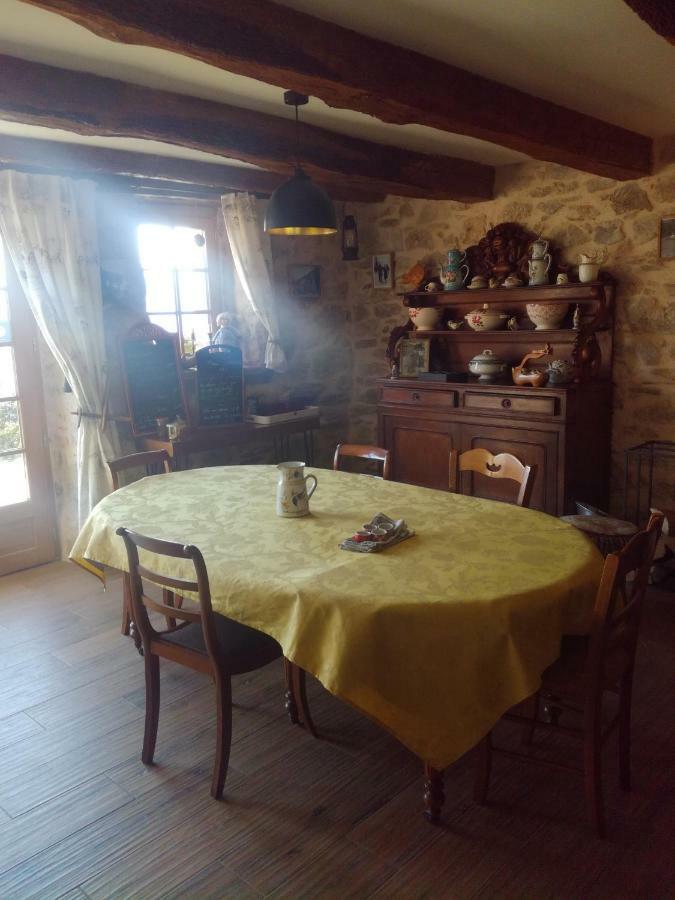 Chambres Et Table D'Hotes Du Pere Boussenac Luaran gambar